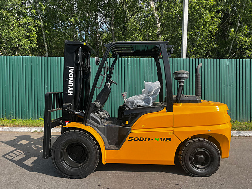 Вилочный погрузчик HYUNDAI 50DN-9VB